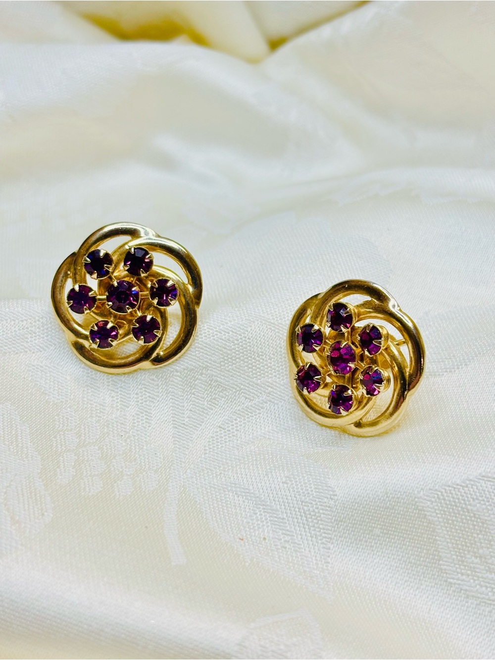 Vintage Amethyst Purple Rhinestone Gold Tone Floral Screw back earrings